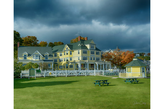 Windermere Hotel on Mackinac Island under dark clouds, Michigan stock photography